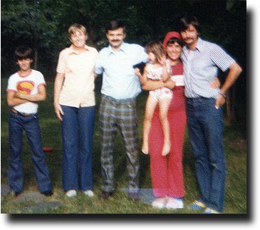 Lee Jr., Lorraine, Peter, Shari, Stella, and Lee in Connecticut, 1978